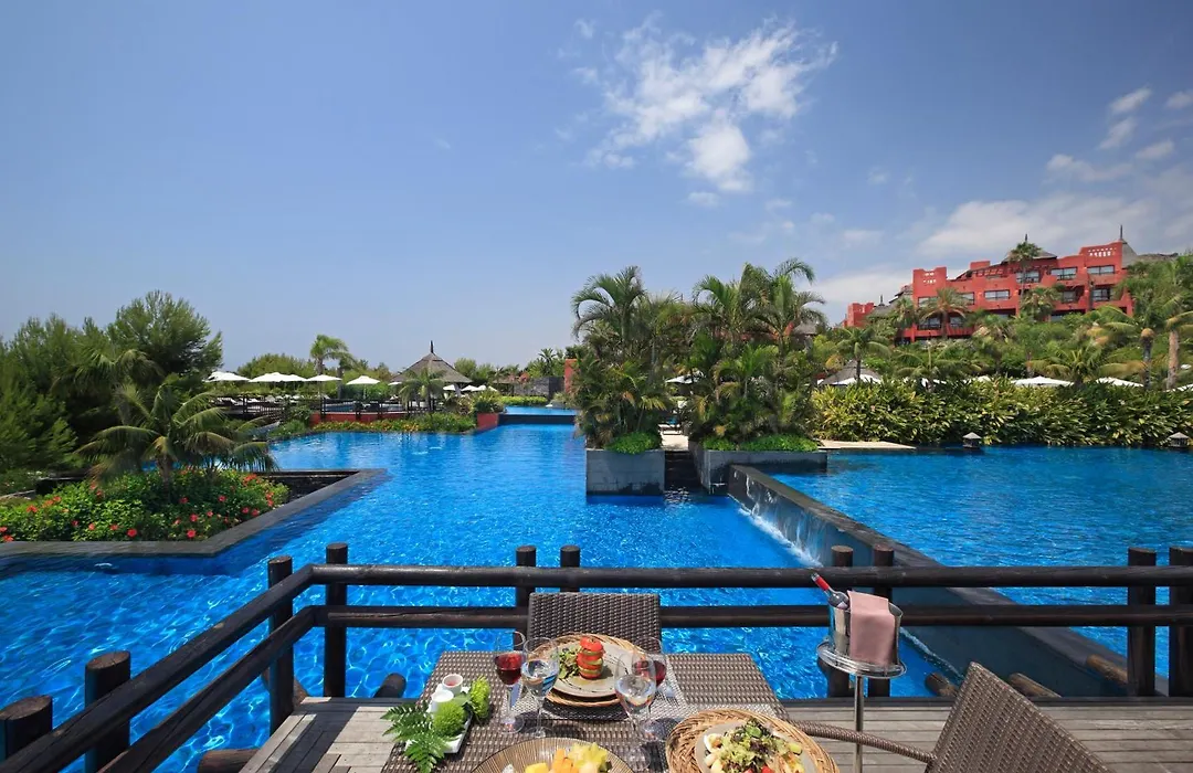 Asia Gardens Hotel & Thai Spa, A Royal Hideaway Hotel-1
